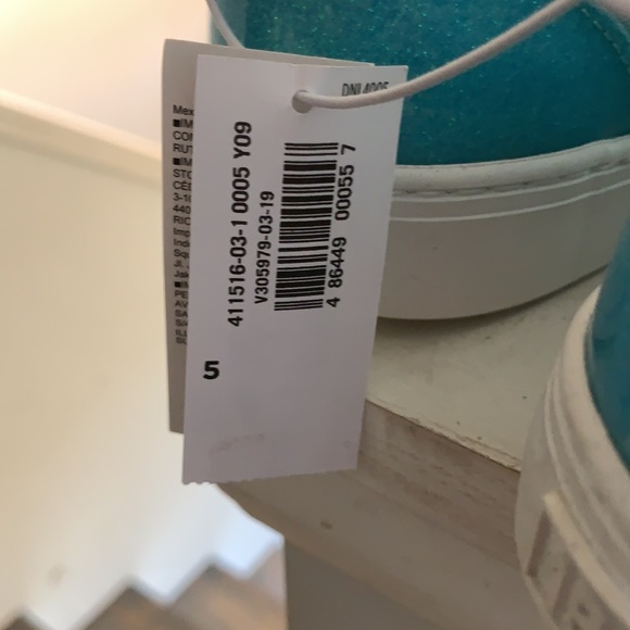 Slip on - Picture 5 of 5